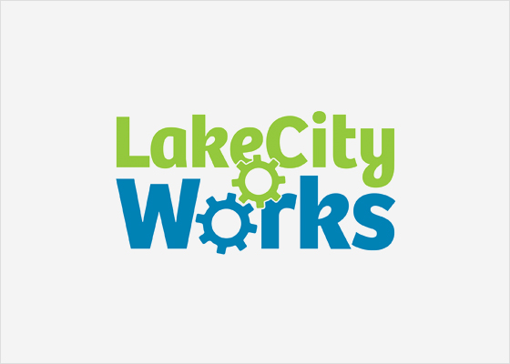 Logo de LakeCity Works.