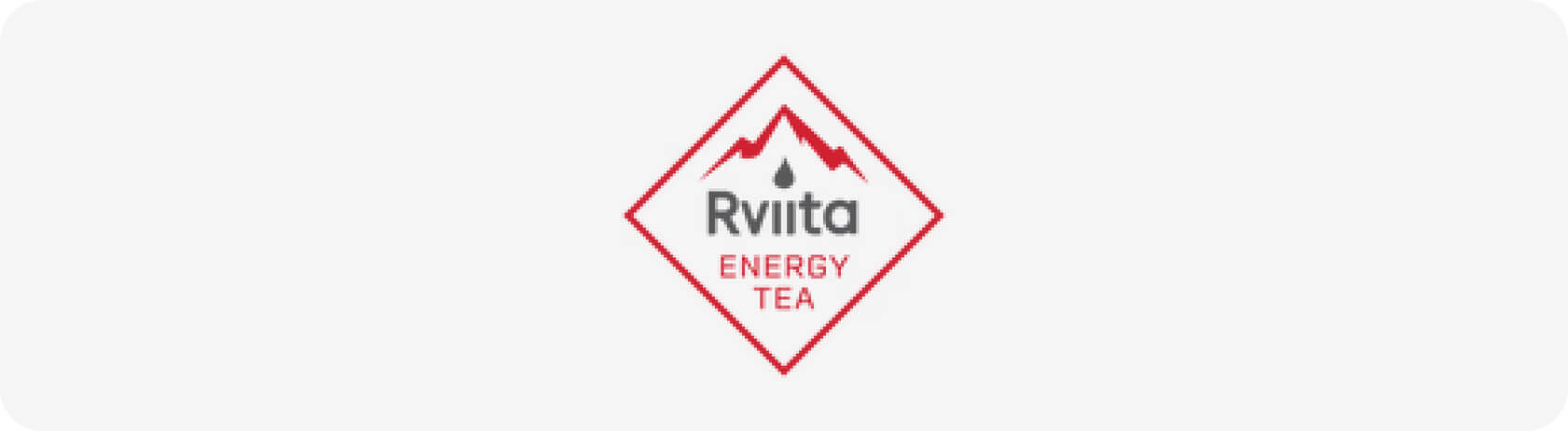 Logo du thé Rviita Enery sur fond gris.