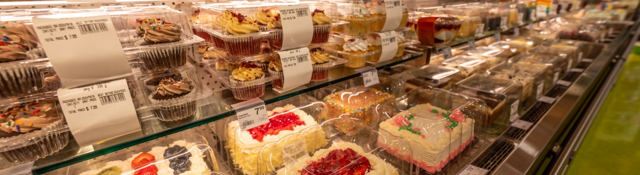 A banner image showing packed cakes and cupcakes.